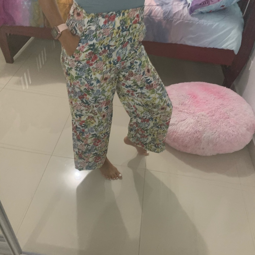 High waisted floras pants